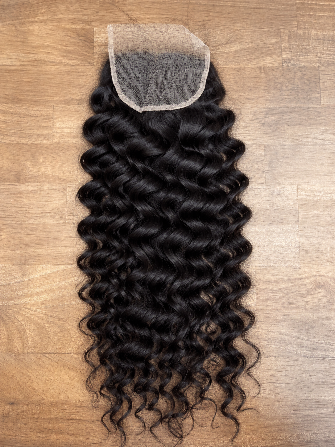 Curly Closure