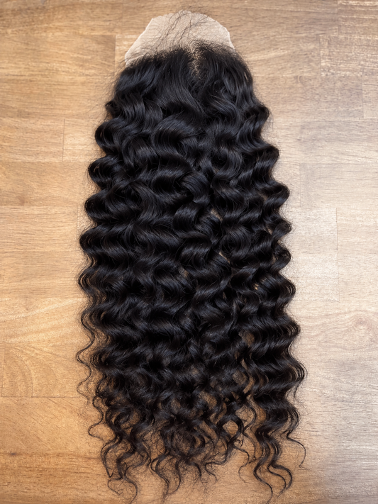 Curly Closure