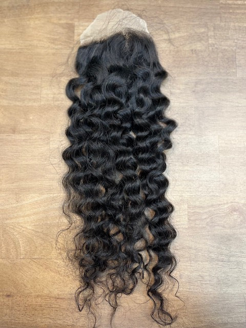 Curly Closure
